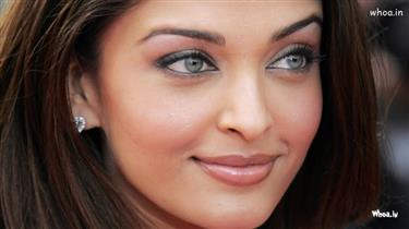 aishwariya rai smil clouseup And Shining Eyes Wallpaper - 0aishwariya-rai-smil-clouseup-And-Shining-Eyes-Wallpaper